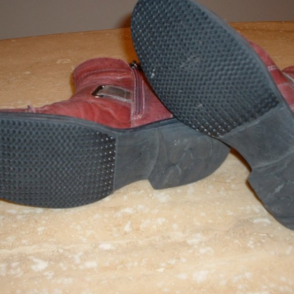 COPY - Earth red leather booties - Picture 2 of 3